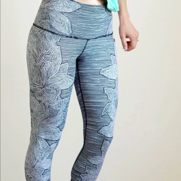 lululemon athletica Pants - Lululemon dotty tribal tights size 2